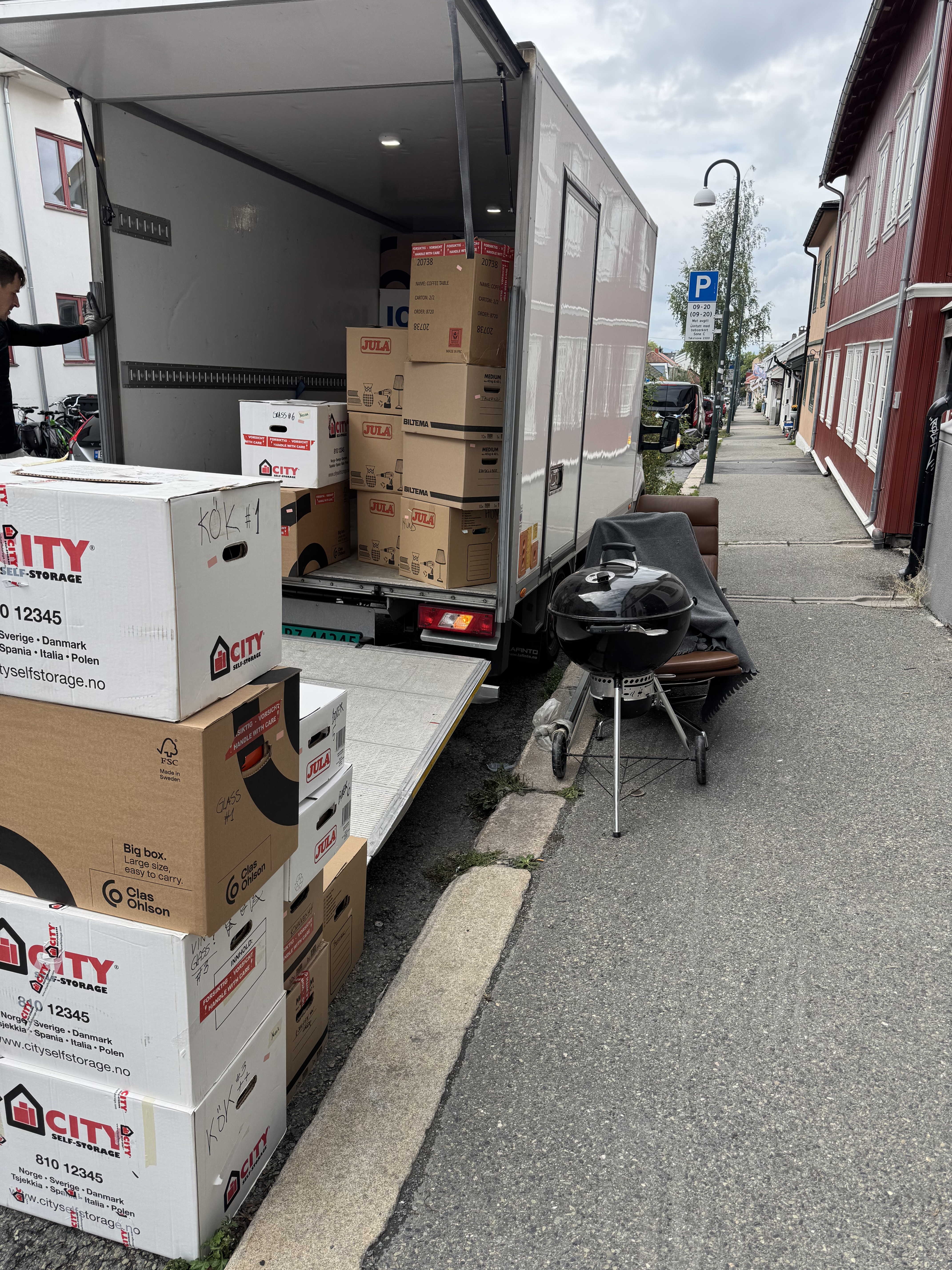 Flyttehjelp Oslo – Stavanger | Profesjonell og Trygg Flytting Mellom Oslo og Stavanger